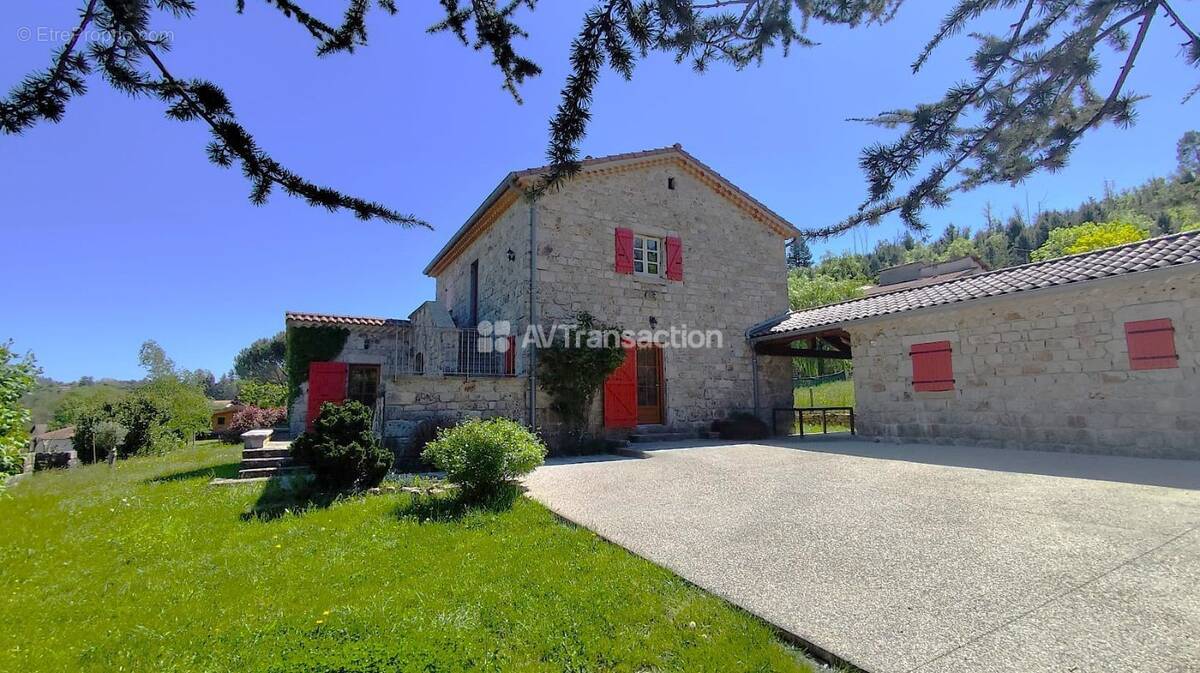 Maison à JAUJAC