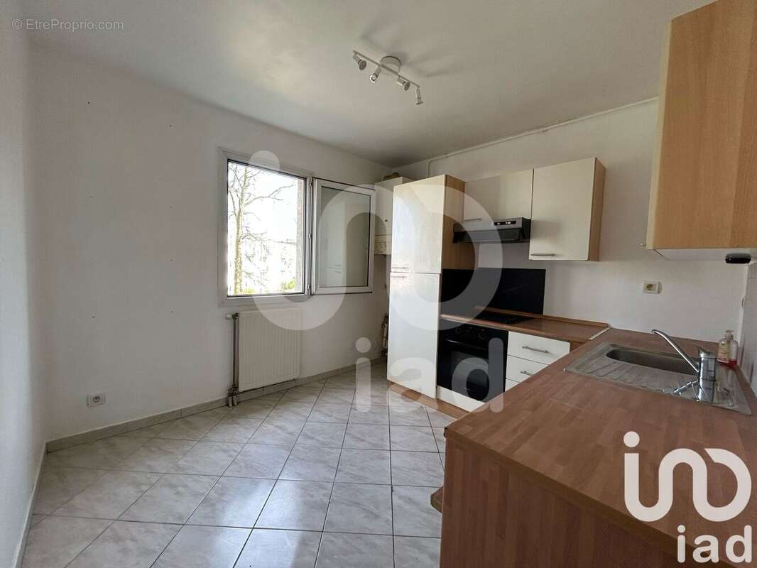 Photo 4 - Appartement à RIS-ORANGIS