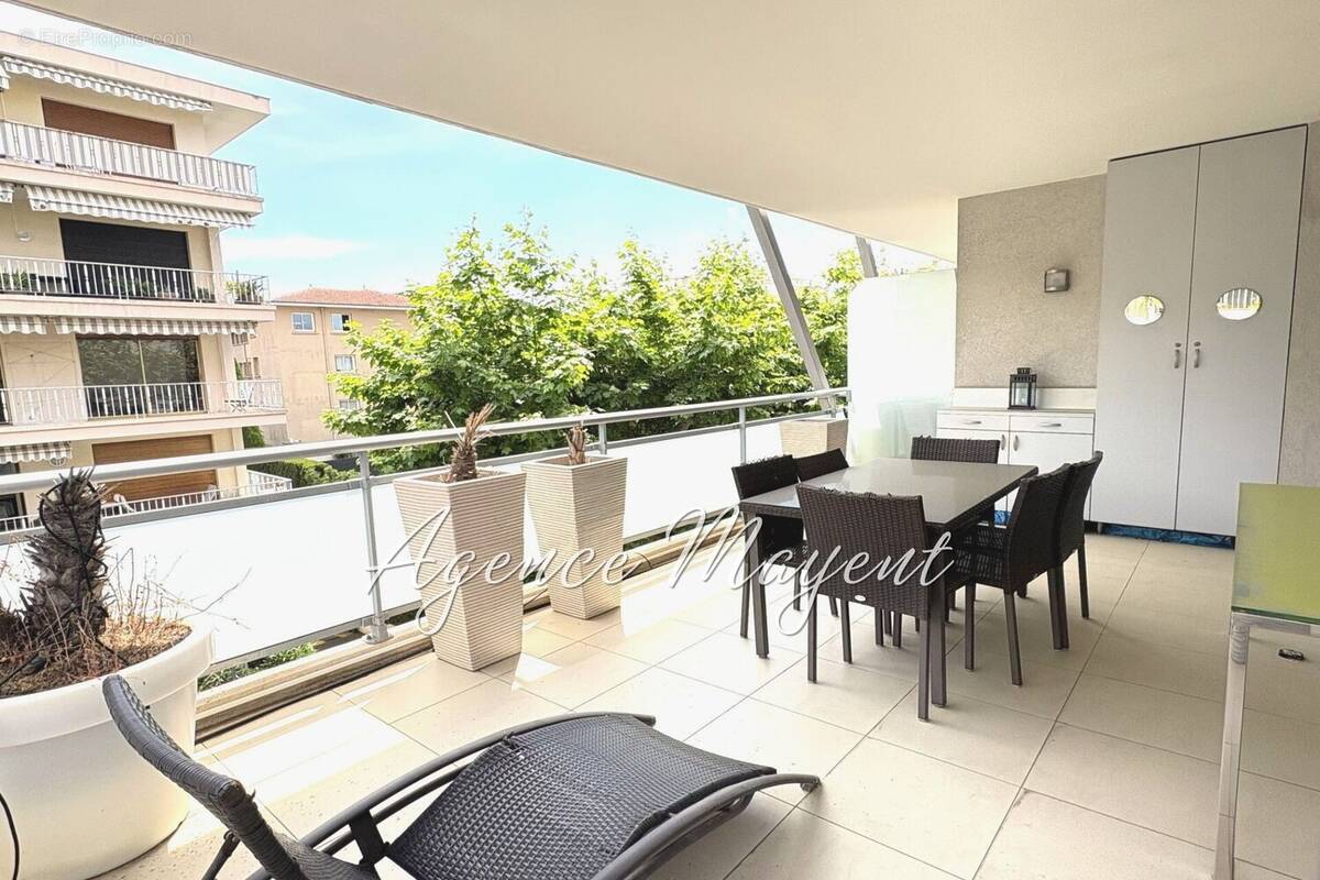 Appartement à CANNES