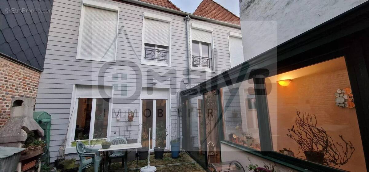 Appartement à AIRE-SUR-LA-LYS