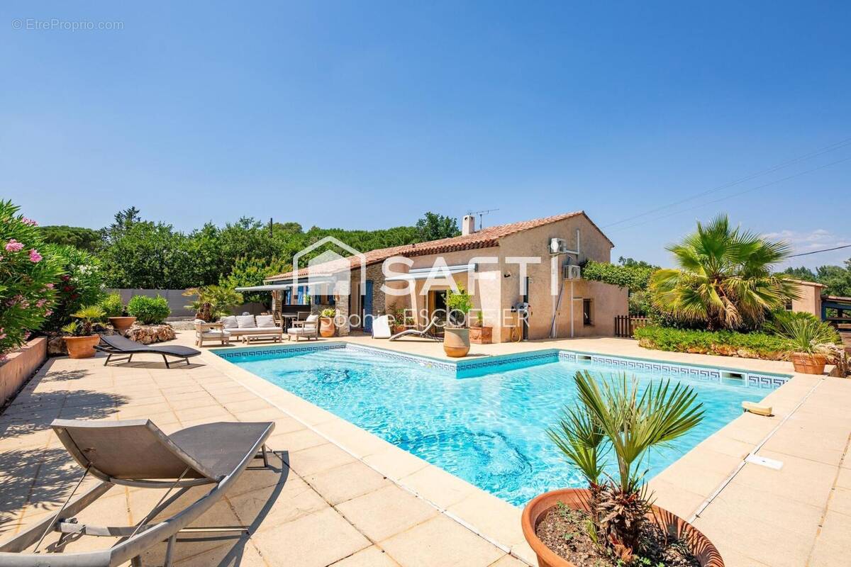 Photo 1 - Maison à LE MUY