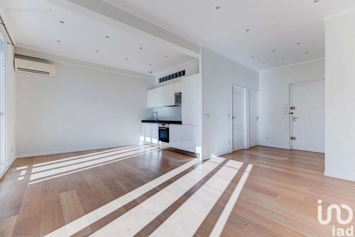 Photo 2 - Appartement à NICE