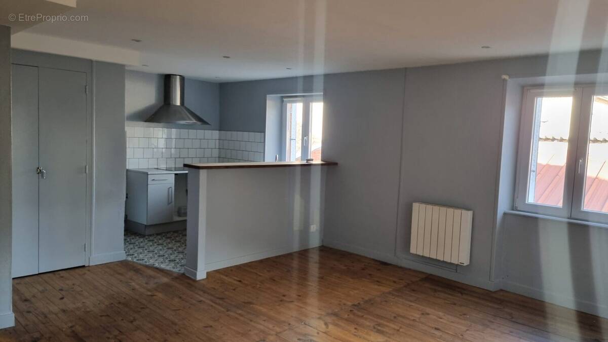 Appartement à MASSIAC
