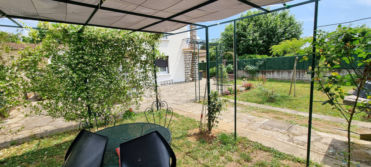 Maison à GANGES