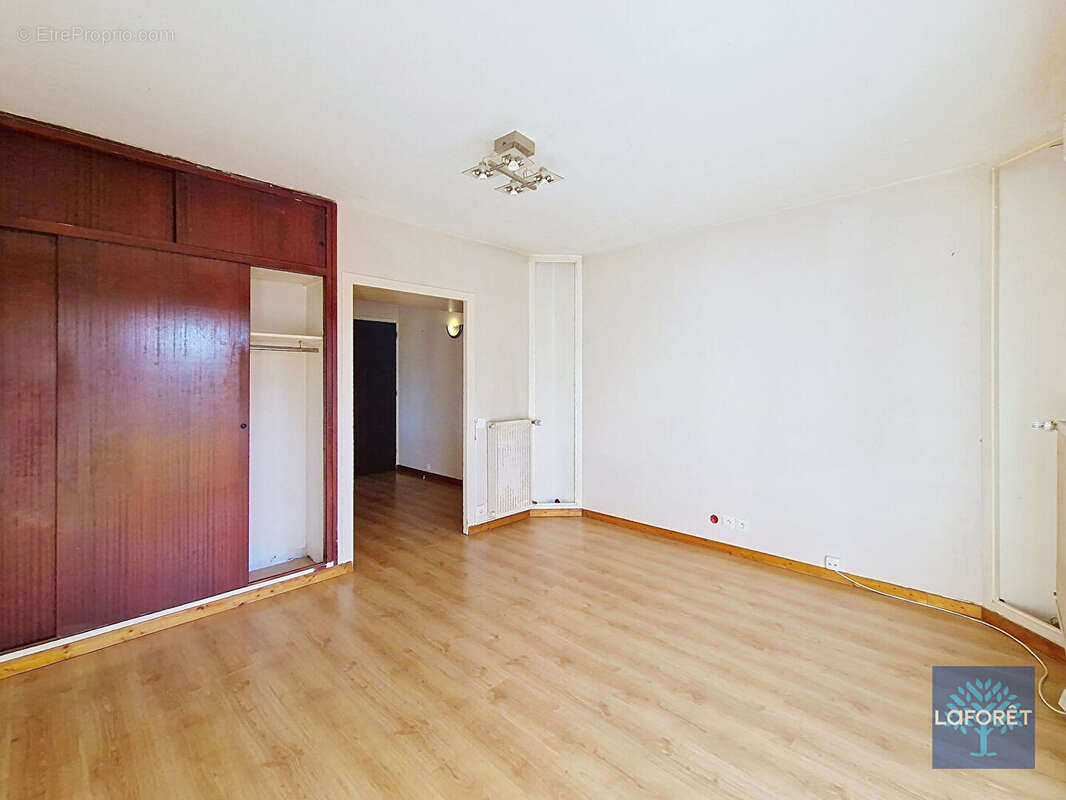 Appartement à OULLINS