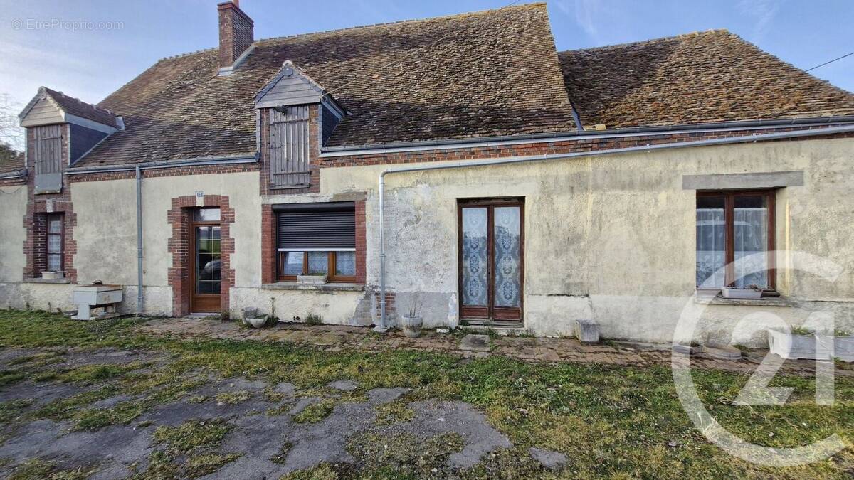 Maison à CLOYES-SUR-LE-LOIR