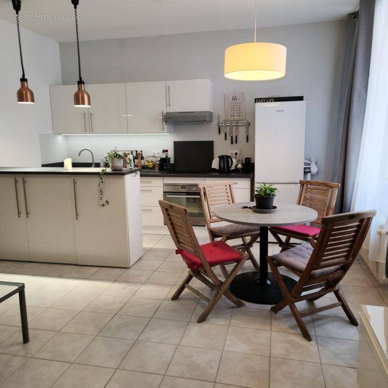 Appartement à MONTBAZIN