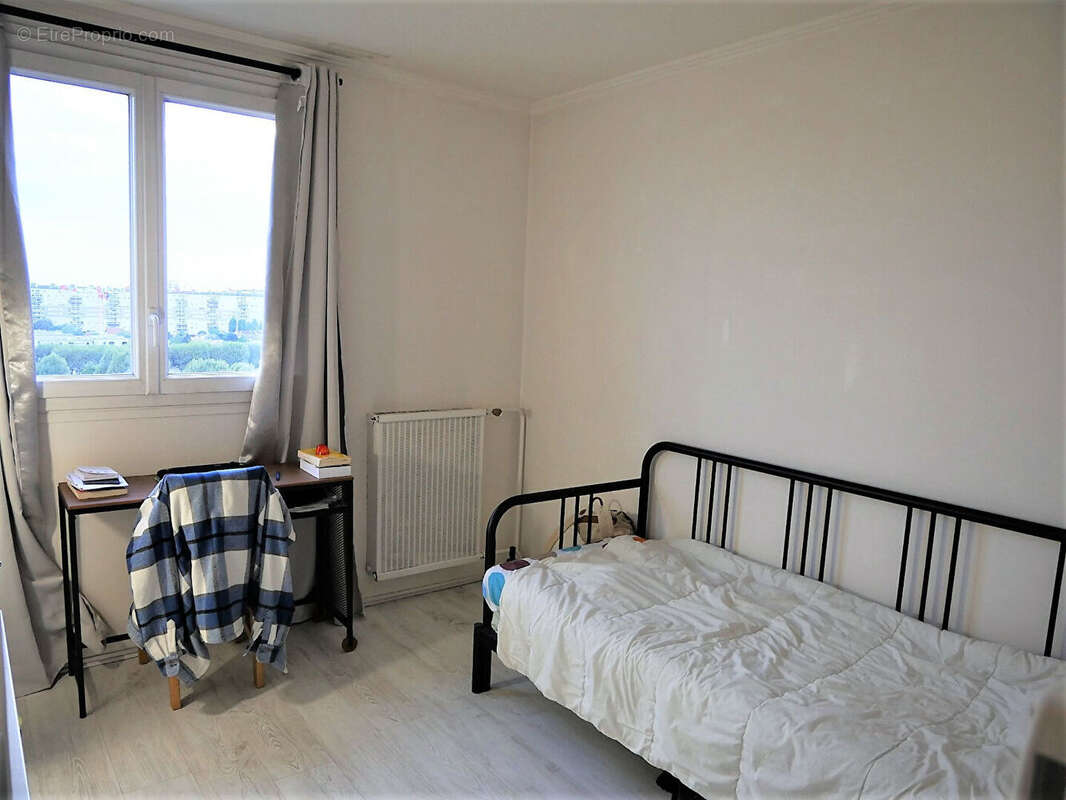 Appartement à L&#039;ILE-SAINT-DENIS