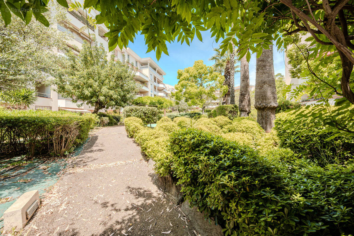Appartement à HYERES