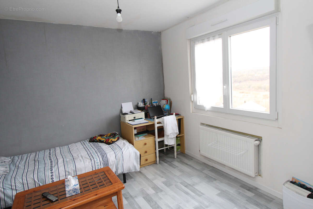 Appartement à AUBOUE