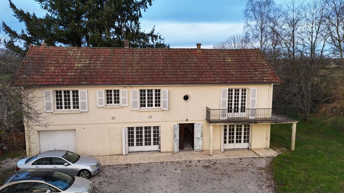 Maison à AUXY