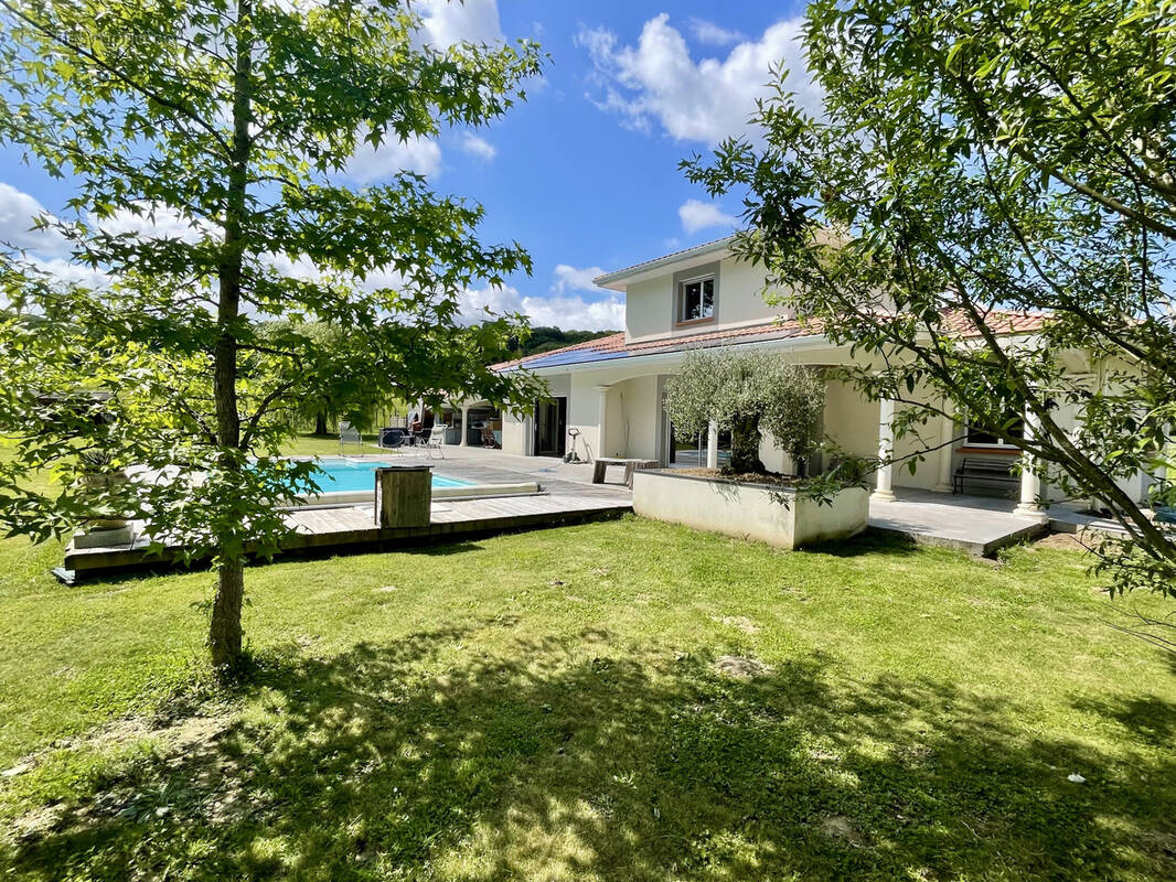 Maison à VIC-EN-BIGORRE