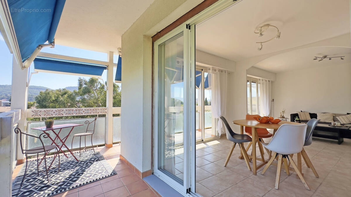 Appartement à HYERES