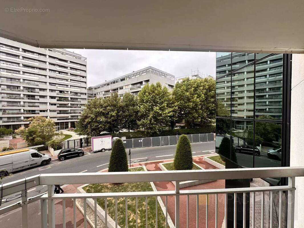 Appartement à LEVALLOIS-PERRET
