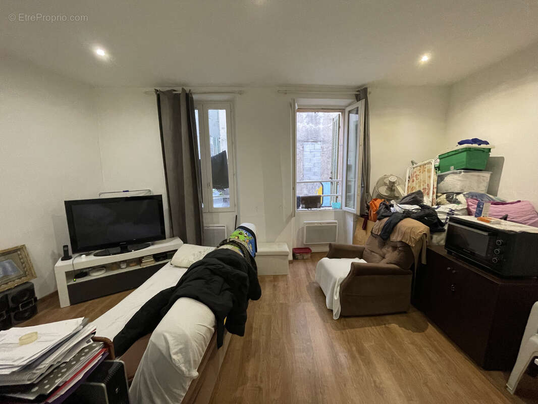 Appartement à MARSEILLE-2E