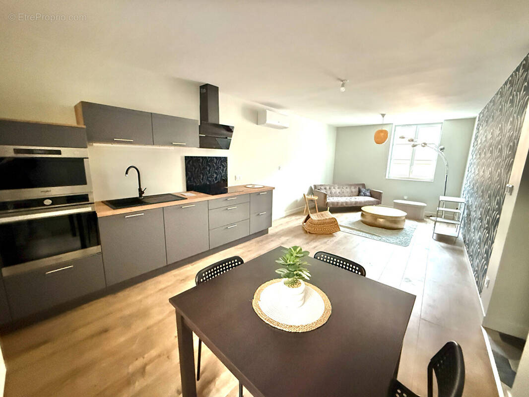 Appartement à THOISSEY