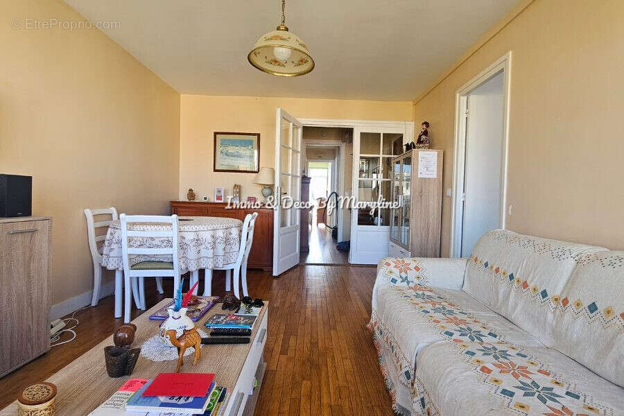 Appartement à SAINT-MAUR-DES-FOSSES