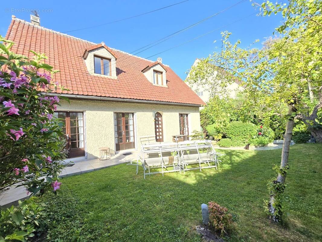 Maison à PARIS-20E