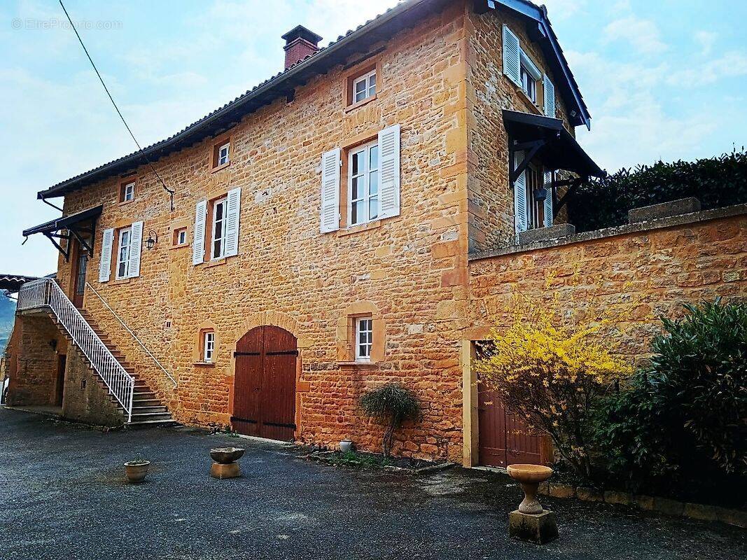 Maison à LE PERREON