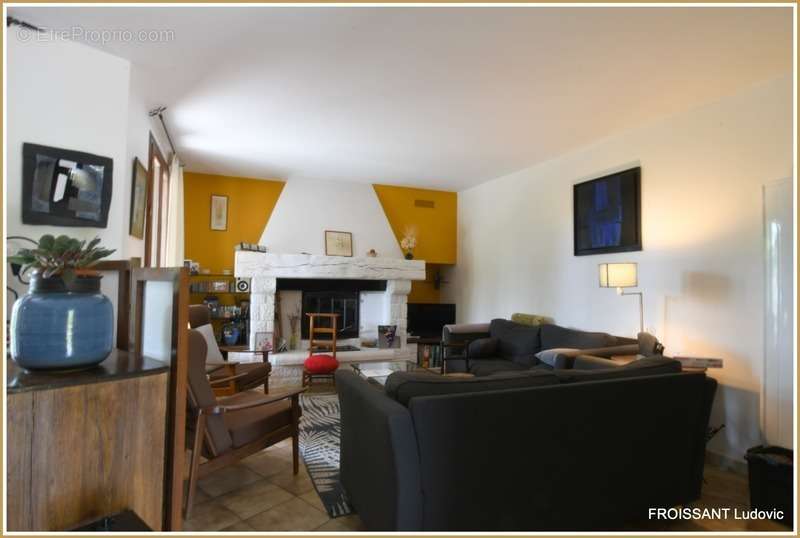 Maison à LE POET-LAVAL