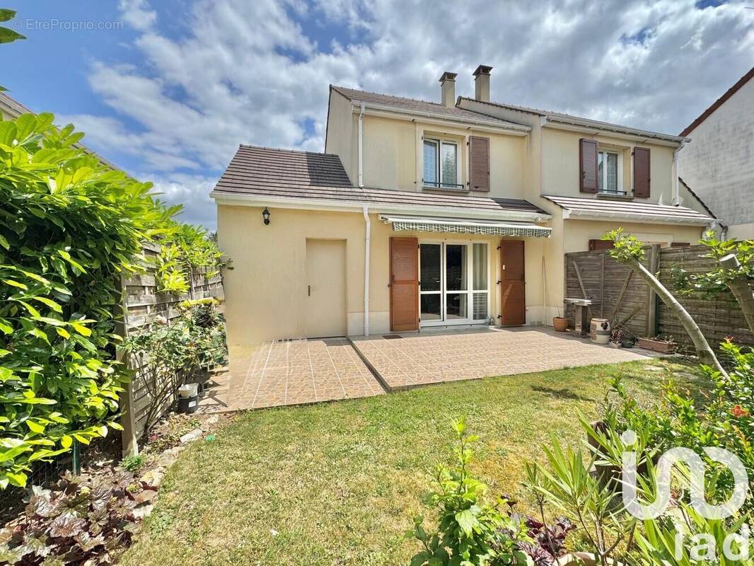 Photo 1 - Maison à CHENNEVIERES-SUR-MARNE