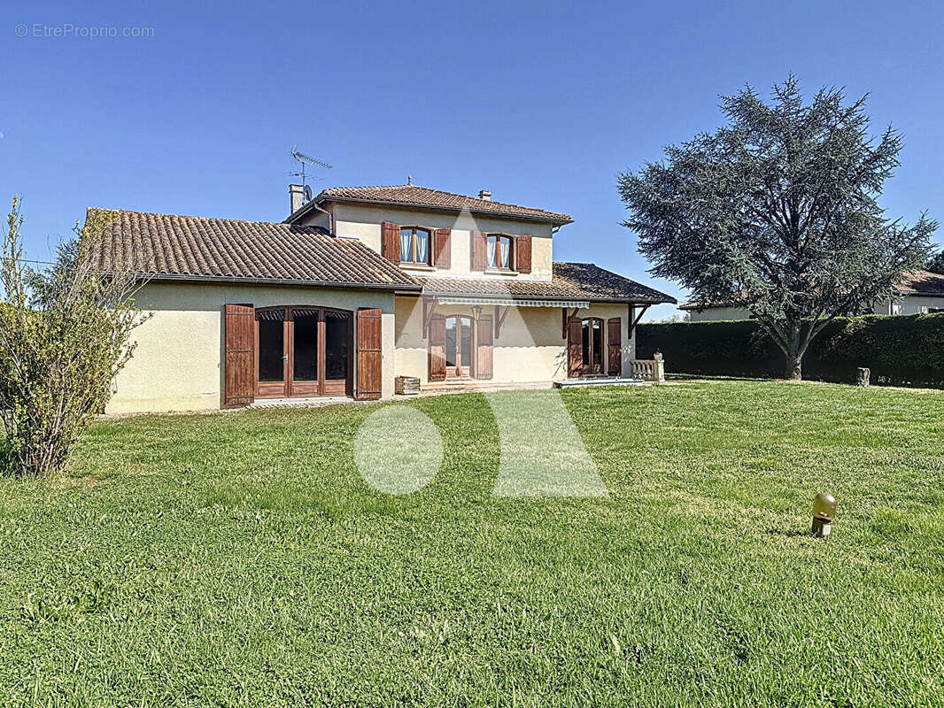Maison à CIVENS