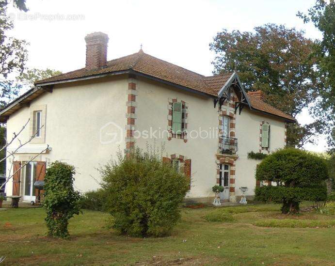 Maison à MIRANDE