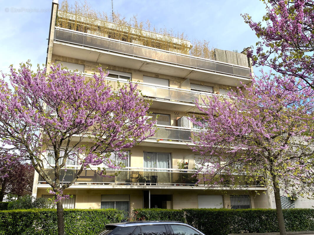 Appartement à SAINT-MAUR-DES-FOSSES