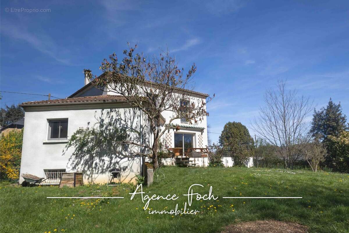 Maison à SARROUILLES