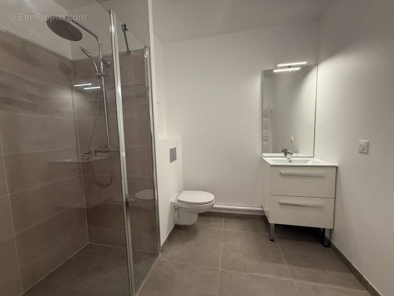 Appartement à MONT-SAINT-AIGNAN