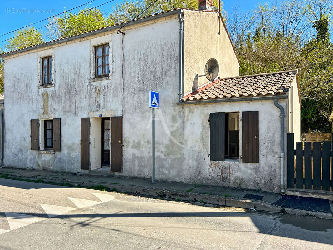 Maison à L&#039;ILE-D&#039;ELLE