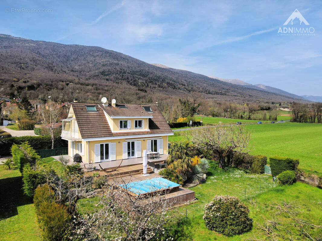 Maison à SERGY