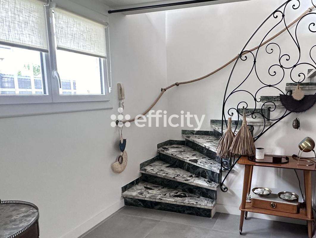 Maison à MARCY-L&#039;ETOILE