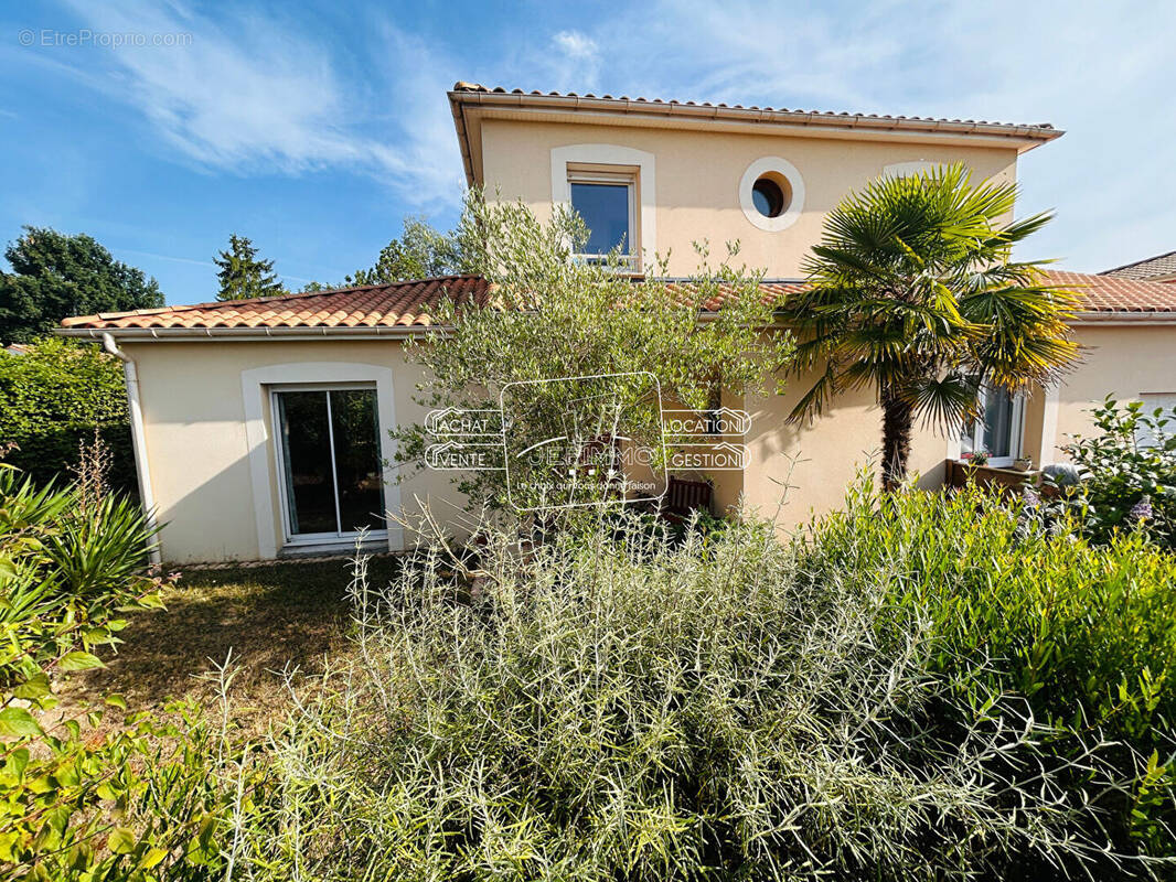 Maison à LE LOROUX-BOTTEREAU