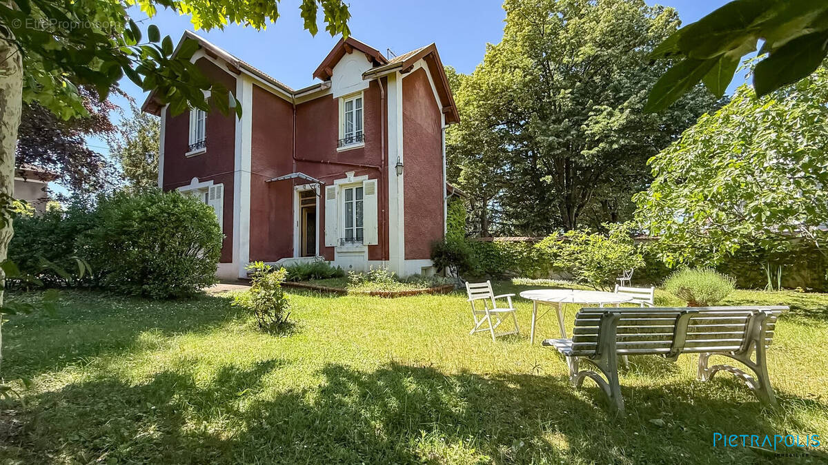 Maison à BRON