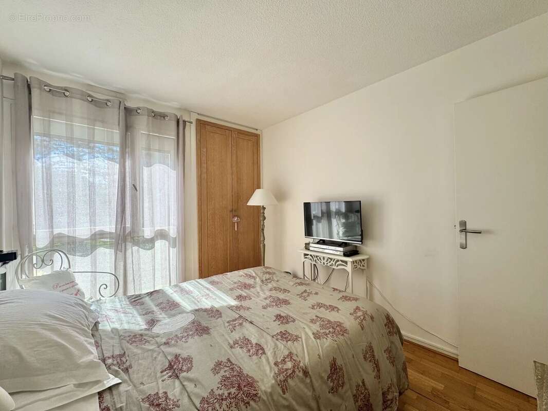 Appartement à VERRIERES-LE-BUISSON