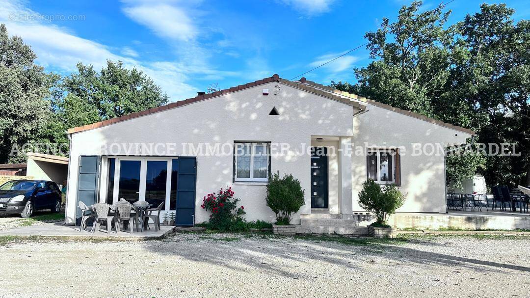 Maison à GRILLON