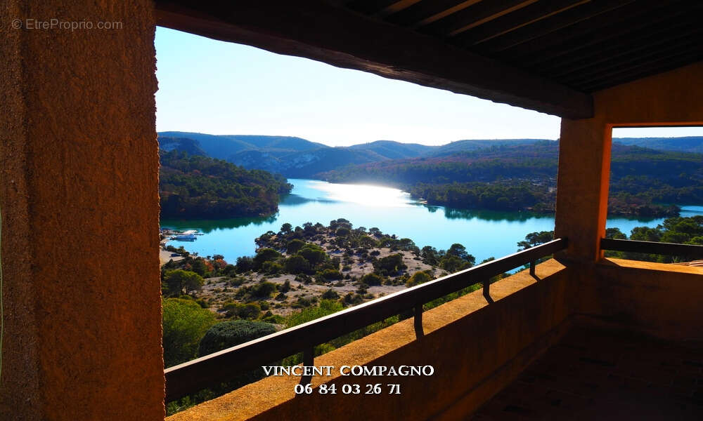 Appartement à ESPARRON-DE-VERDON