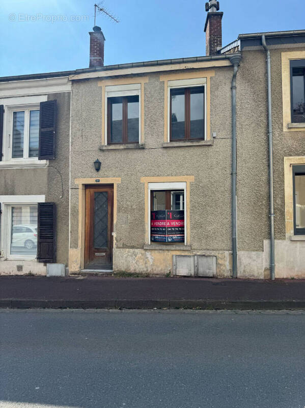 Maison à BAZEILLES