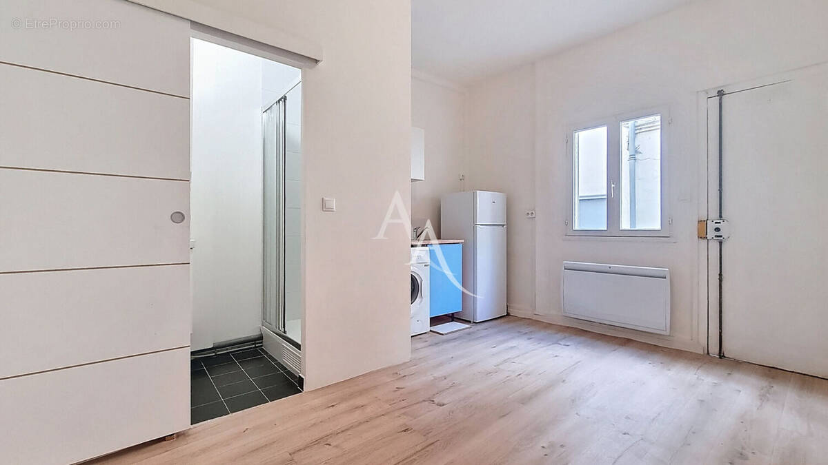 Appartement à PARIS-20E