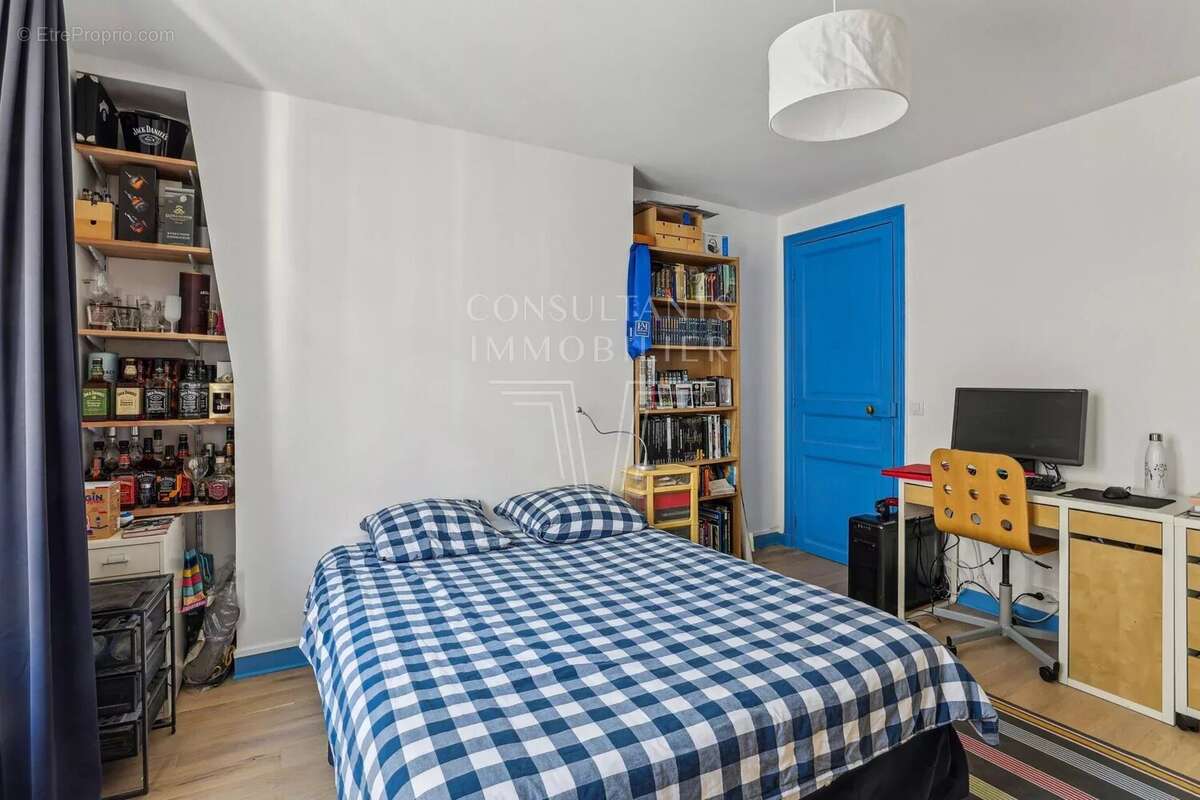 Appartement à PARIS-10E