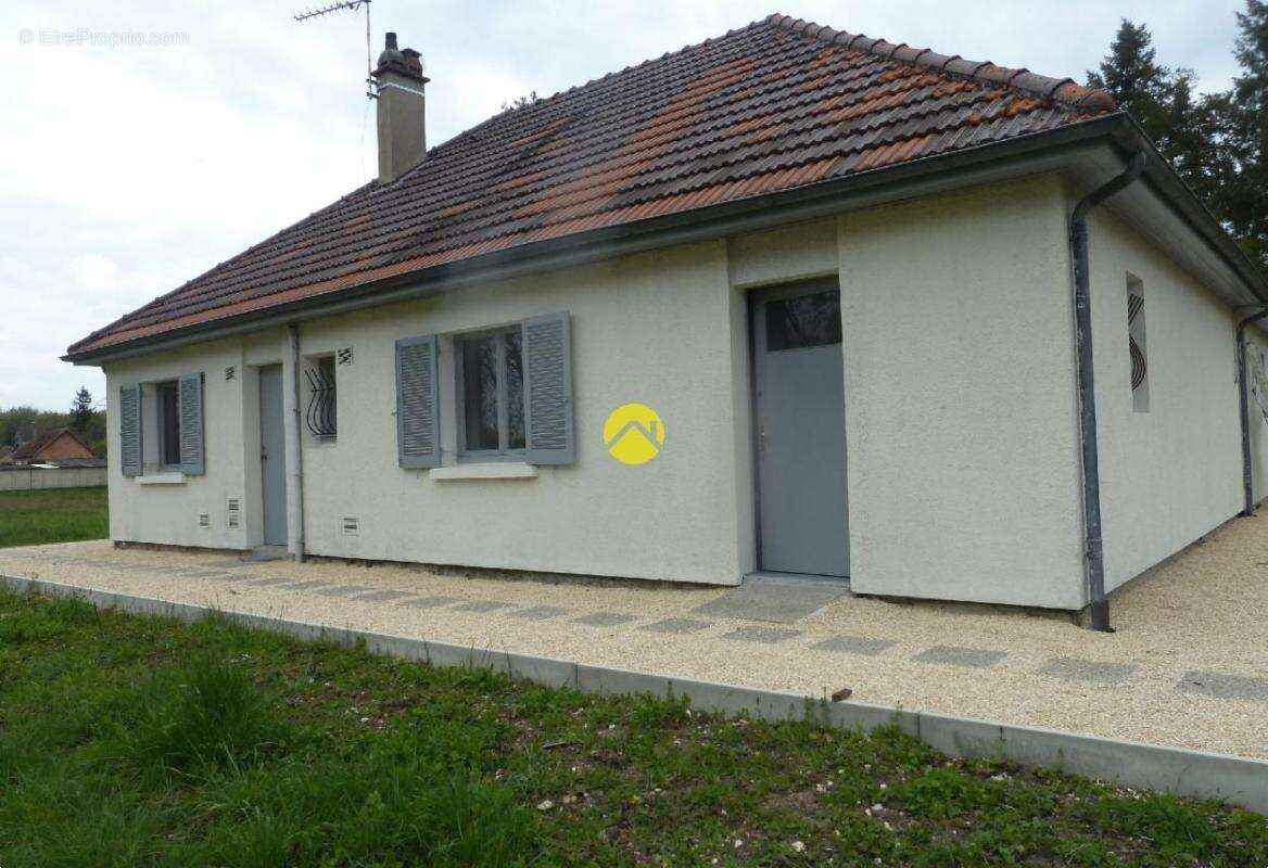 Maison à LAMOTTE-BEUVRON