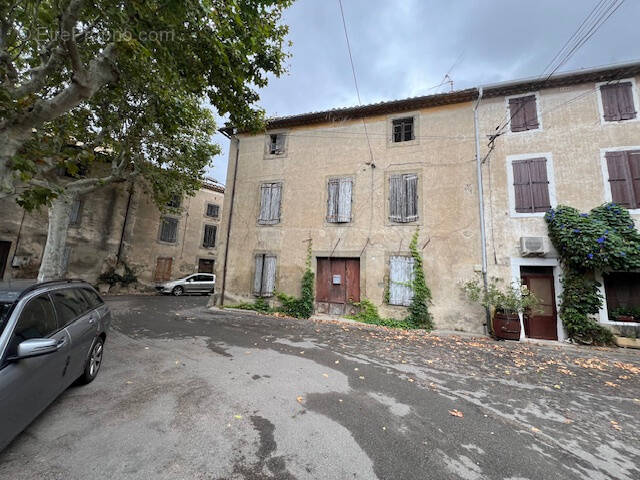 Maison à AZILLE