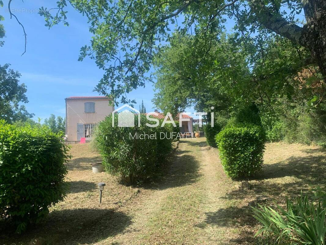 Photo 1 - Maison à BAGNOLS-EN-FORET