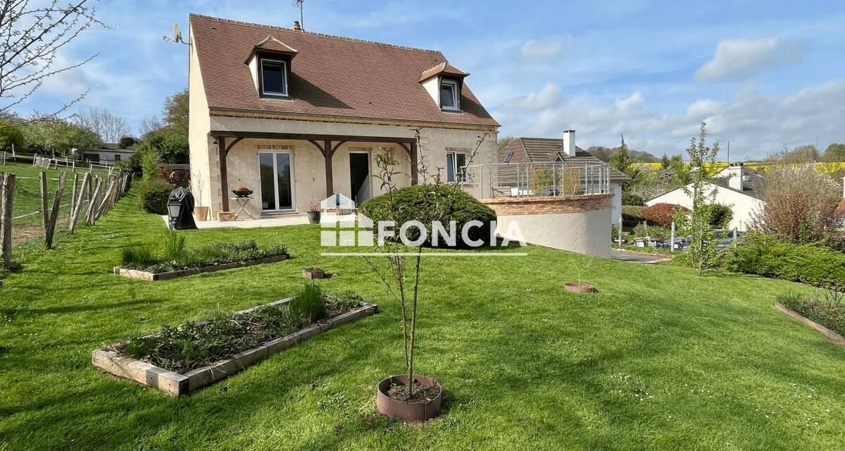 Maison à ULLY-SAINT-GEORGES