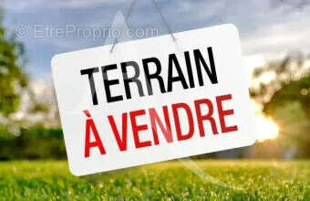 Terrain à TOURNEHEM-SUR-LA-HEM