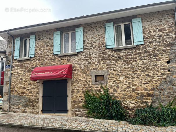 Appartement à AMBAZAC