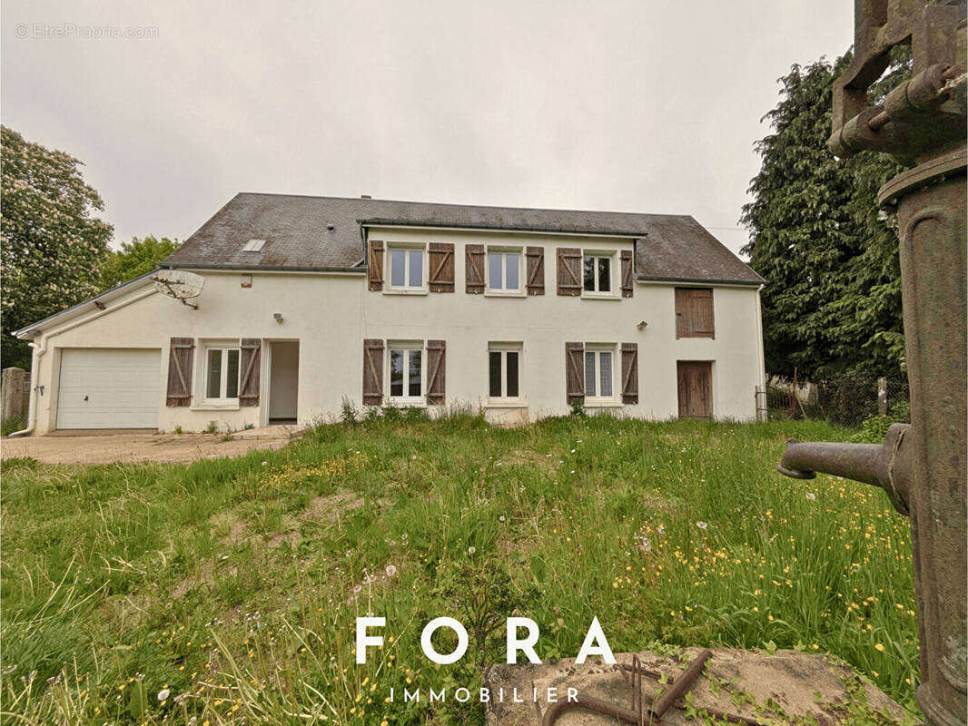 Maison à CONDE-SUR-NOIREAU