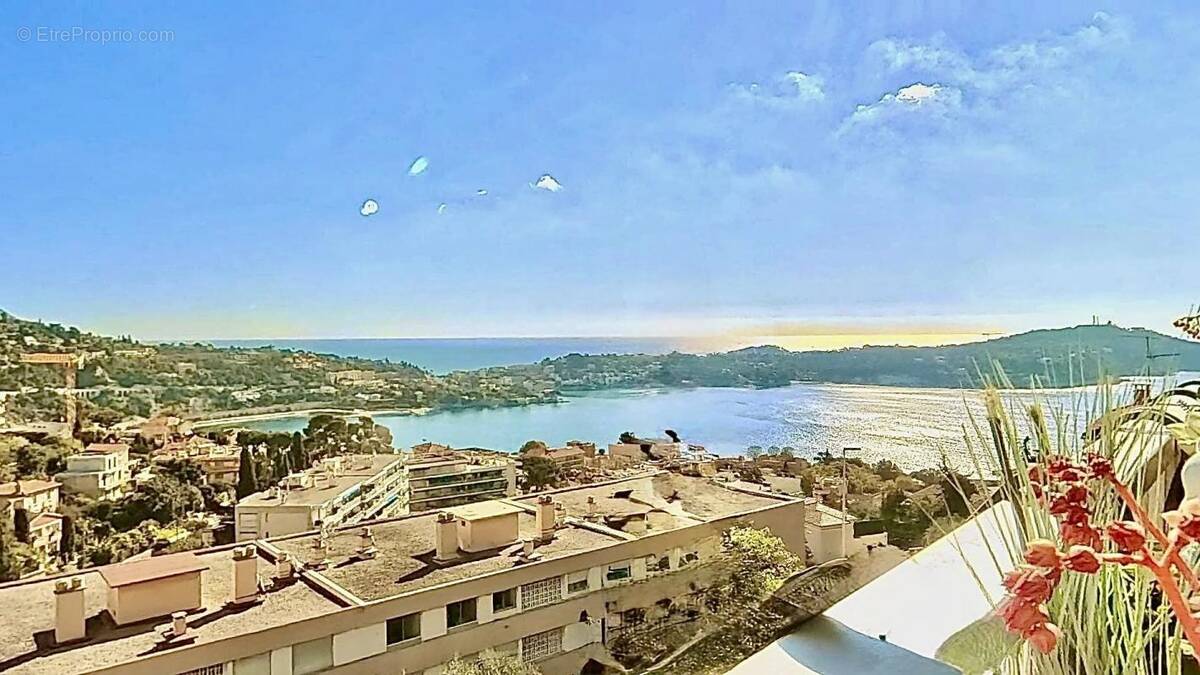 Appartement à VILLEFRANCHE-SUR-MER