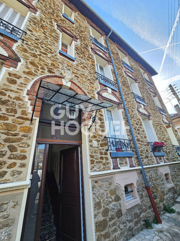 Appartement à VIRY-CHATILLON